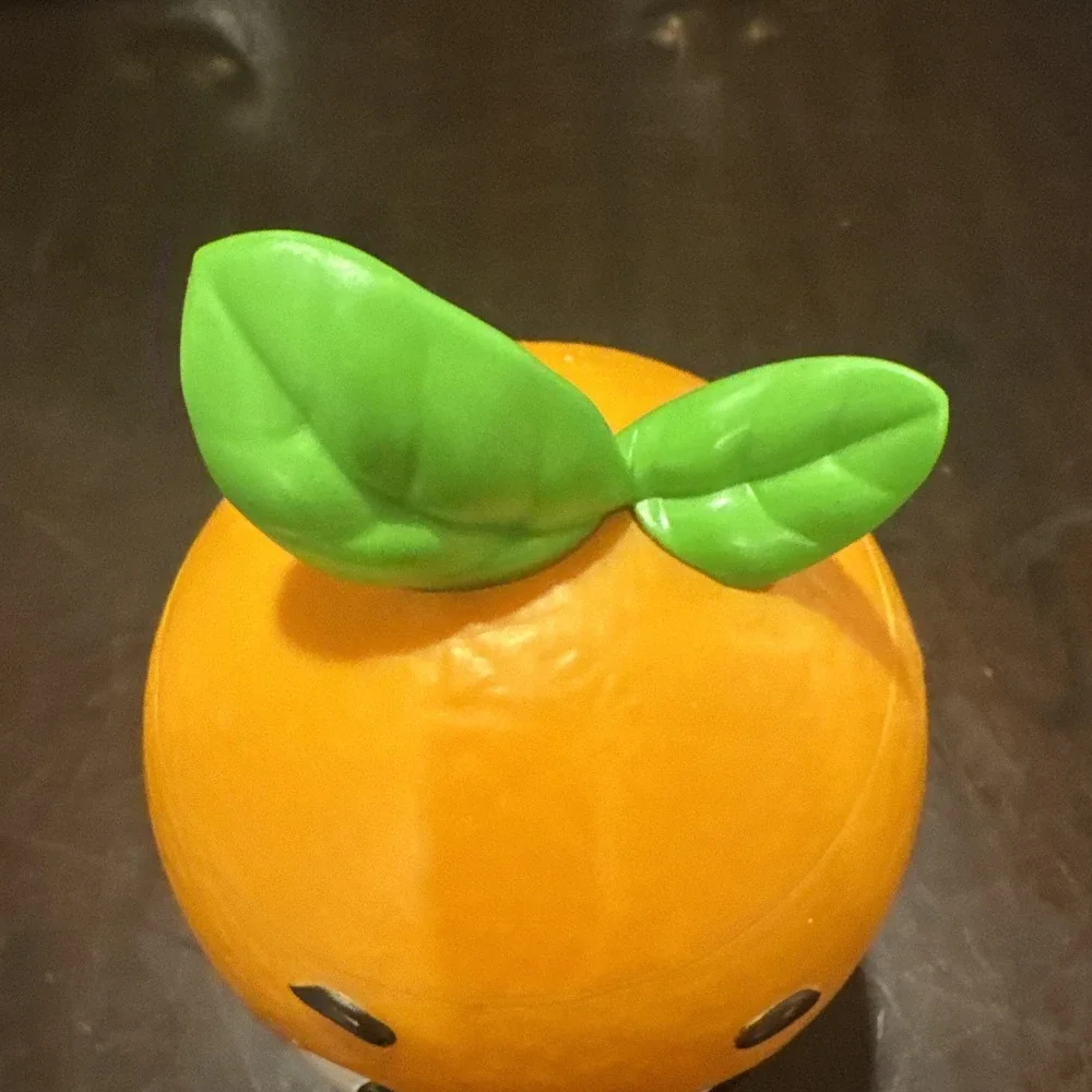 RETIRED Disney World EPCOT 2020 Flower Garden Festival Orange Bird Sipper Cup